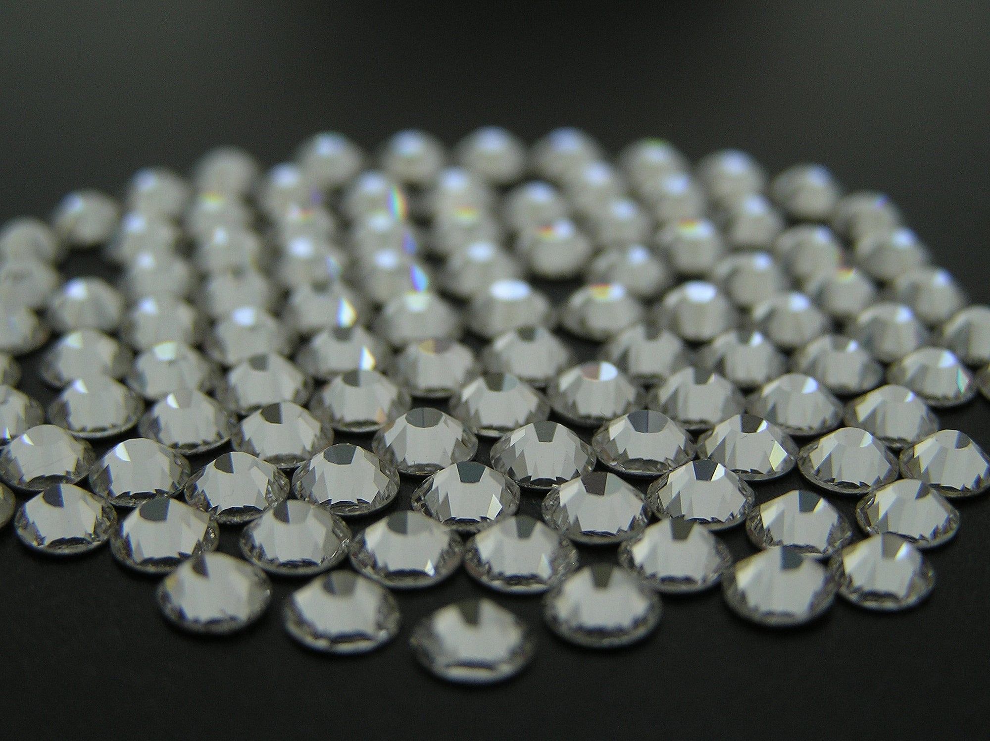 Preciosa MAXIMA Hot Fix Rhinestones 2222 4x2mm Crystal